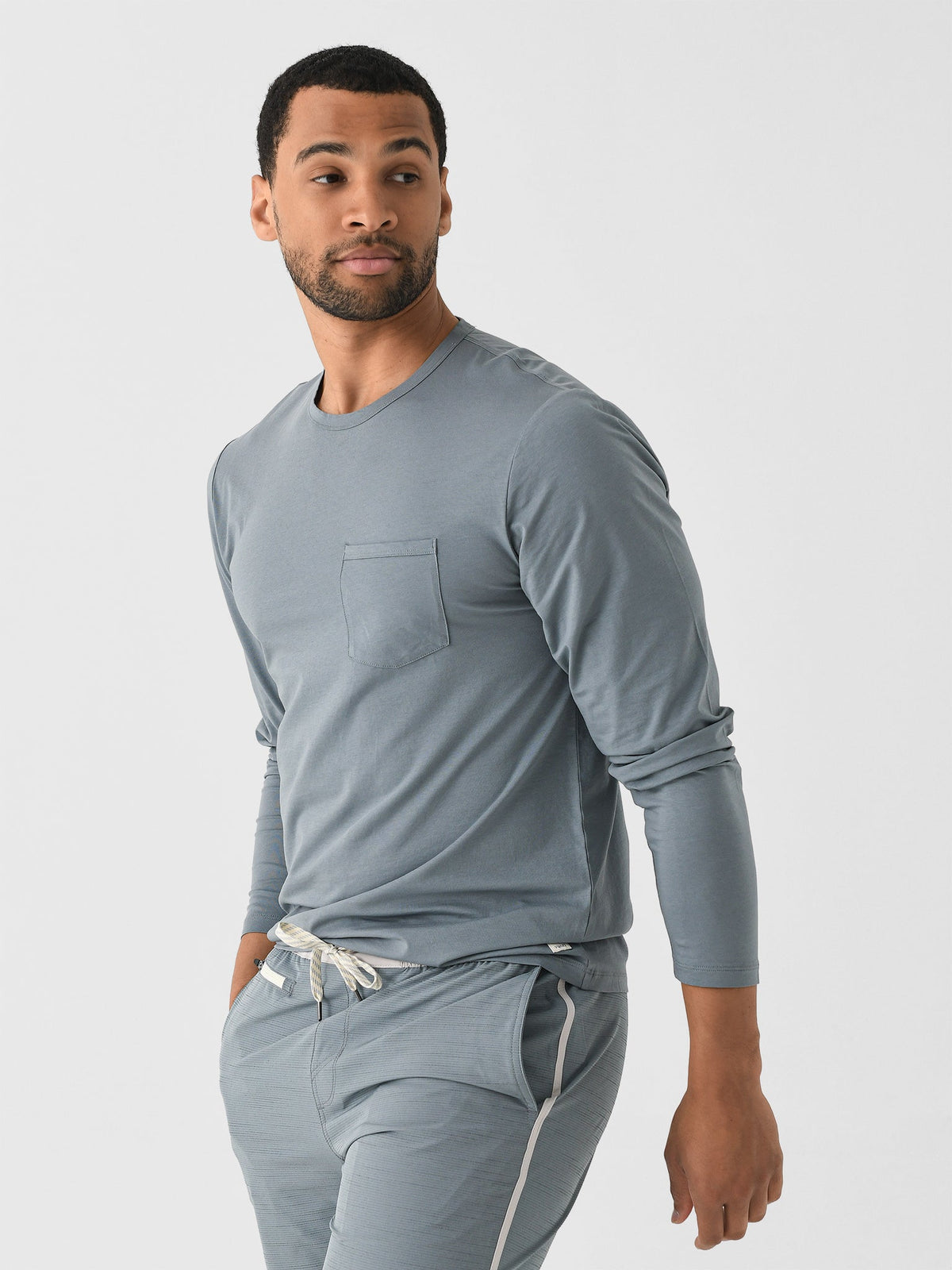 Vuori Men's Long Sleeve Feather Pocket Tee