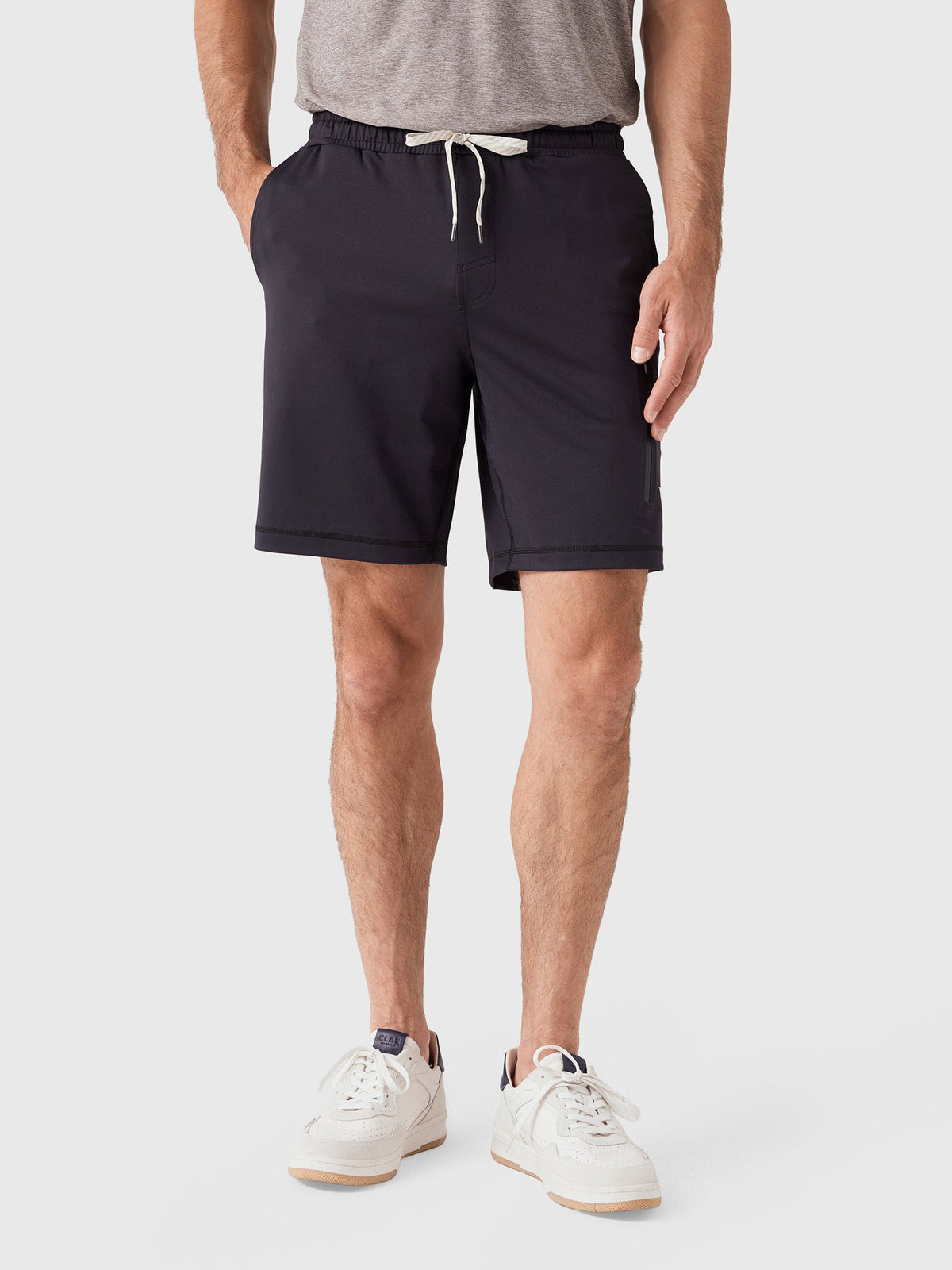 Vuori Men's Sunday Performance 8" Short
