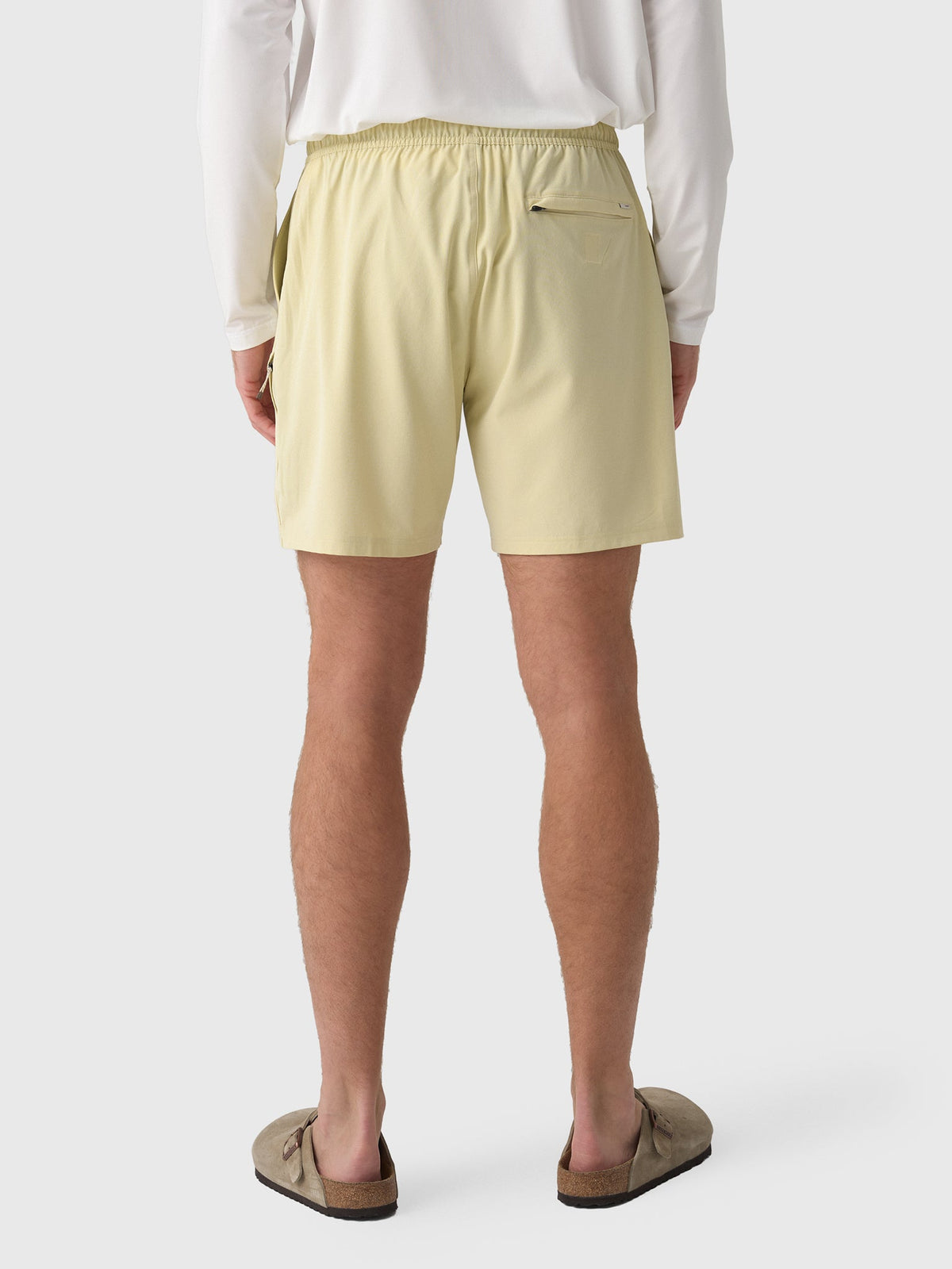 Vuori Men's Banks Session Unlined 7" Short