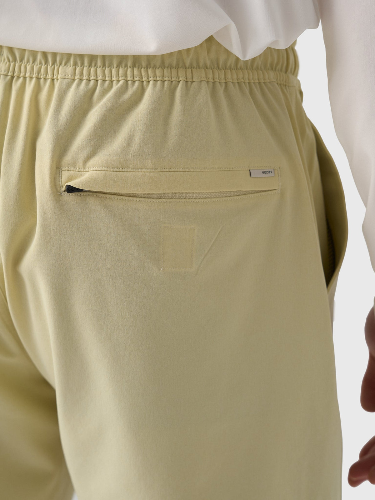 Vuori Men's Banks Session Unlined 7" Short