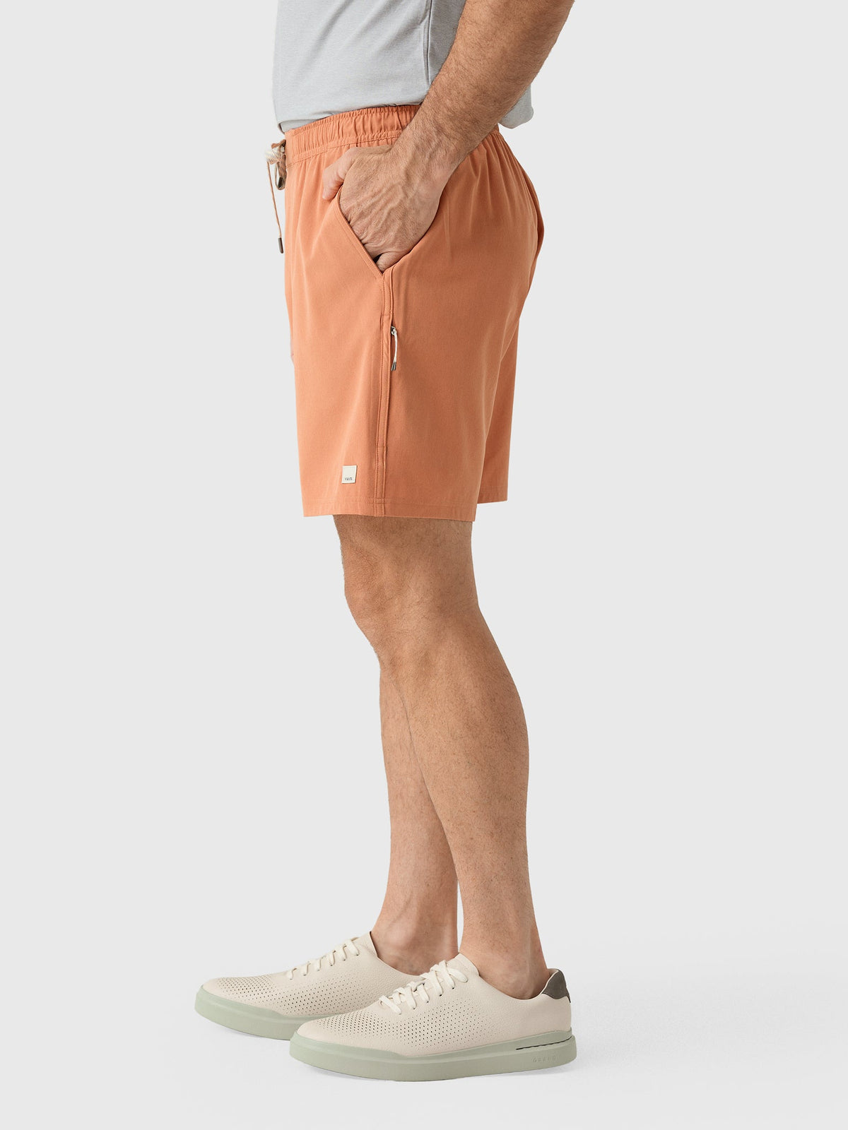 Vuori Men's Banks Session Unlined 7" Short