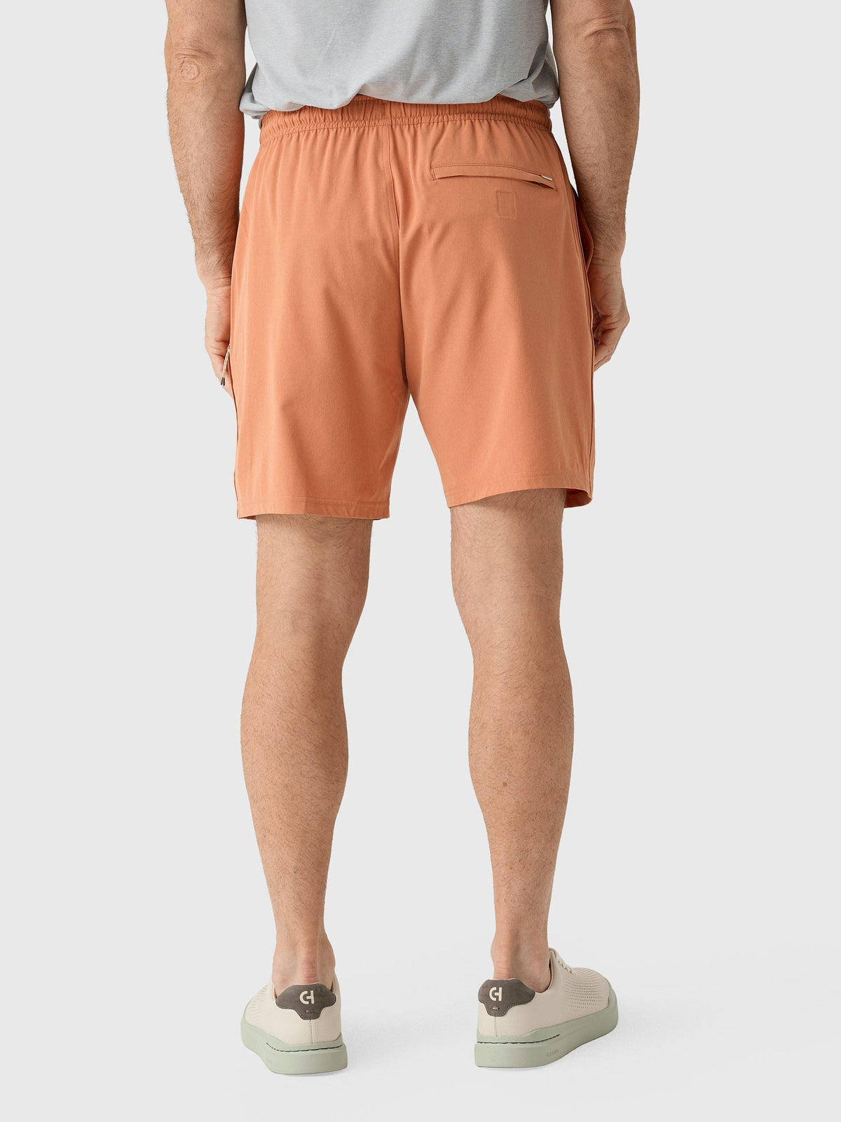 Vuori Men's Banks Session Unlined 7" Short