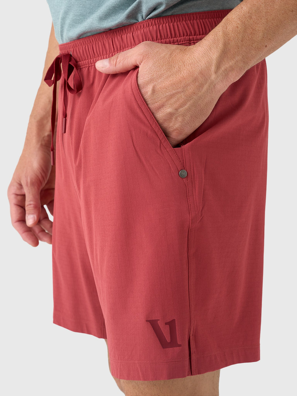 Vuori Men's HardKore Lined 7" Short
