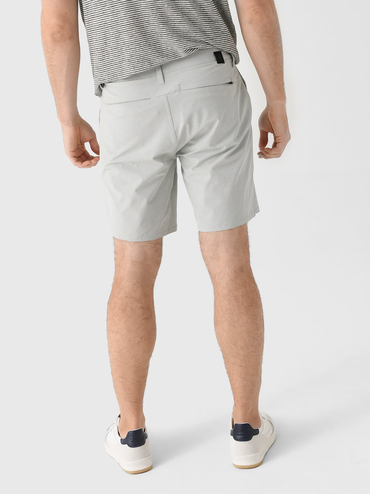 Vuori Men's Aim Short
