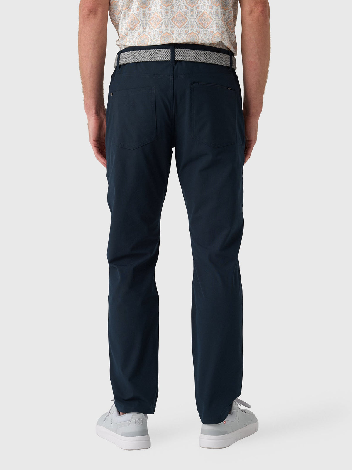 Vuori Men's Meta Classic Fit 32" Pant