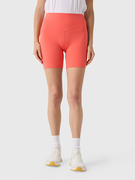 Vuori Women's AllTheForm 6" Short